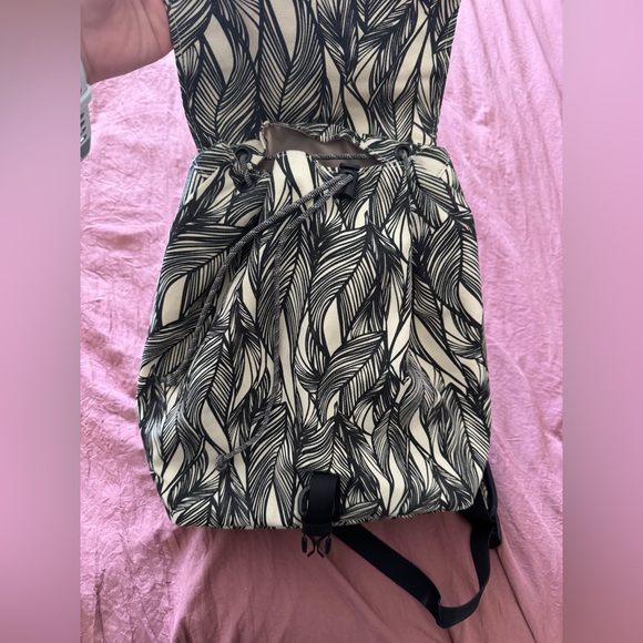 Kavu Backpack - Picture 6 of 8